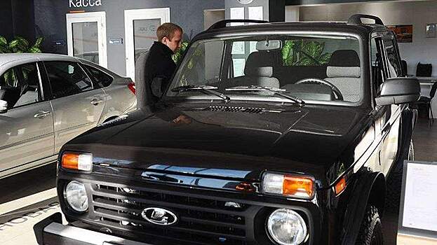 Lada и Toyota стали самыми популярными кроссоверами на «вторичке»