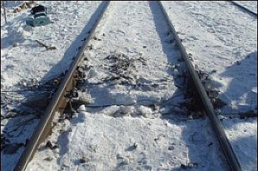 В Самаре на проспекте Кирова тепловоз протаранил ВАЗ-2112