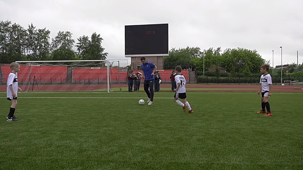 Сотрудники МЧС и тюменские футболисты сняли ролик в поддержку российской сборной на ЧМ 2018