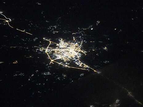 Роскосмос выложил фотографию ночной Твери