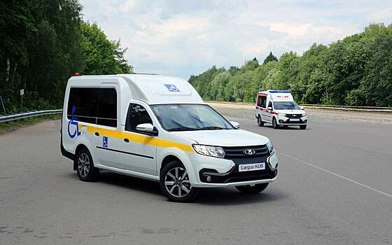Первый тест-драйв возрожденной "Лада Ларгус"