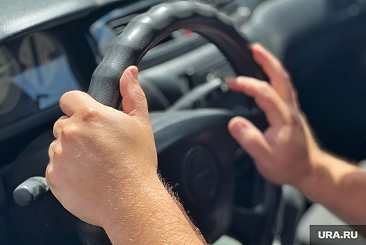 Курганцы бесплатно подвозят друг друга из-за отсутствия автобусов