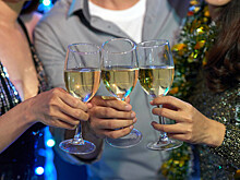 Simple Wine: россияне тратят на алкоголь к Новому году в среднем 3,7 тыс. рублей