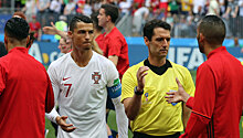 Судья матча Португалия - Марокко попросил у Роналду футболку