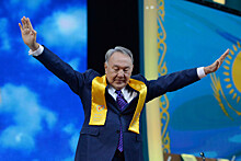 Назарбаев проголосовал на внеочередных выборах президента Казахстана