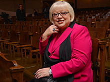 75-летняя Светлана Крючкова рассказала о внучке, которая плохо говорит по-русски: видео Super