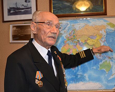96-летний ветеран ВОВ станцевал вальс лучше молодых в Костроме