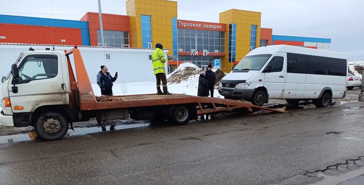 Автобус маршрутом из Сыктывкара в Киров перевозил пассажиров нелегально