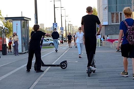 В мэрии Екатеринбурга создали еще одну рабочую группу по электросамокатам