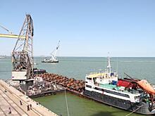 Из порта Мариуполя отправился в рейс первый корабль