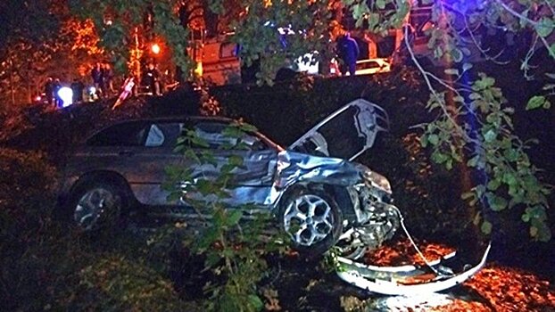 В Алуште иномарка рухнула в реку