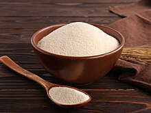 Эксперт Сирош: манная каша на завтрак может привести к перееданию