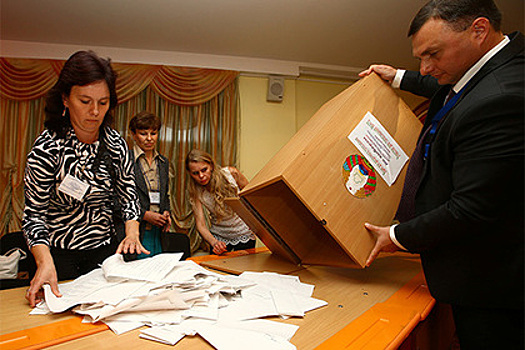 В Белоруссии объяснили досрочные парламентские выборы словами «так сложилось»