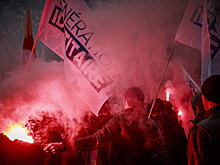 Французские военные предупредили Макрона о риске внутренней расовой войны
