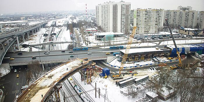 Строители завершили монолитные работы на эстакаде-съезде с МСД на Каширское шоссе в Москве