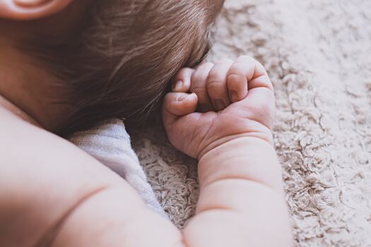 4 способа, как быстро успокоить плачущего малыша