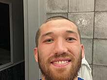 Игрок сборной Казахстана по футзалу Есенаманов исполнил обещание побрить голову