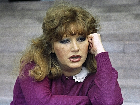 Почему Алла Пугачева не любит "Миллион алых роз"?