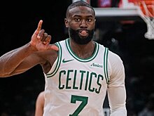 Джейлен Браун оштрафован НБА на 35 тысяч долларов за критику судейства