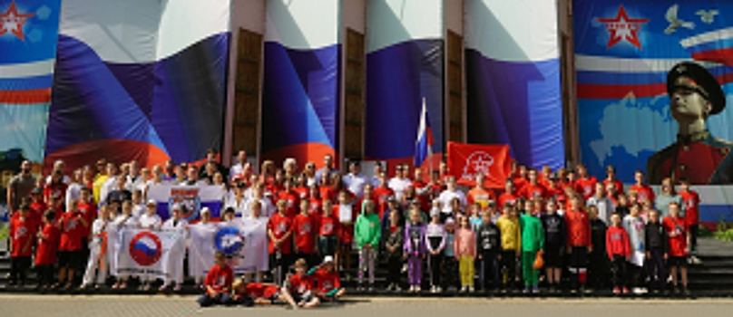 В Липецкой области полицейские и общественники приняли участие в закрытие профильной смены в загородном лагере