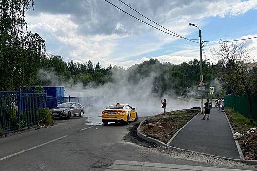 Московскую улицу затопило кипятком