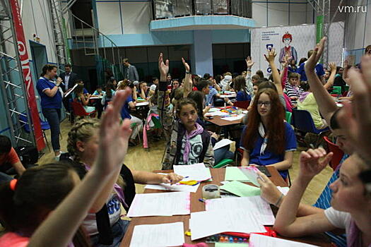 Около 100 летний лагерей примут детей в Московской области