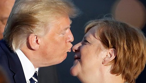 Трамп довел Меркель до смеха