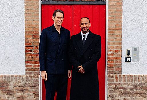 Президент Ferrari недоволен Хэмилтоном