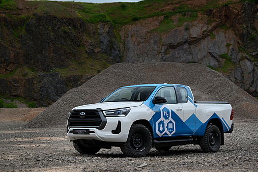 Toyota испытывает Hilux с водородной установкой от Mirai