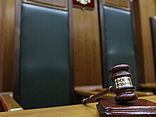 Суд освободил обвиняемого во взятках саратовского борца с коррупцией