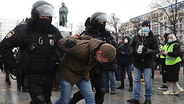 В МВД назвали число участников незаконного митинга в центре Москвы