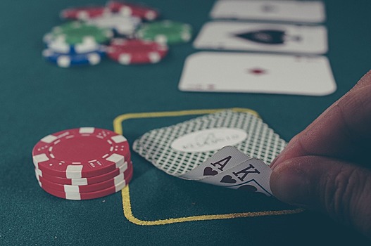 Сбербанк провел турнир по покеру между ботами
