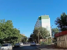 Астраханскую пробку теперь можно объехать по благоустроенному переулку (видео)
