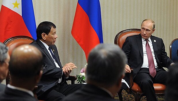 Дутерте заявил Путину, что должен экстренно вернуться на Филиппины