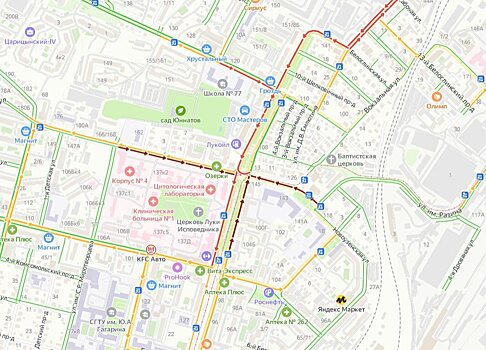 В четверг утром саратовцы встали в пробках на Большой Садовой
