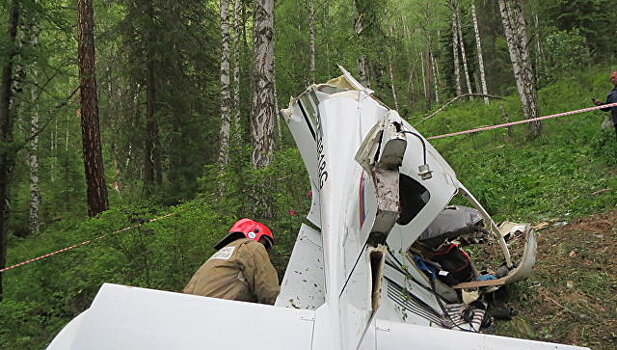 МАК назвал причину крушения самолета А-33 на Алтае