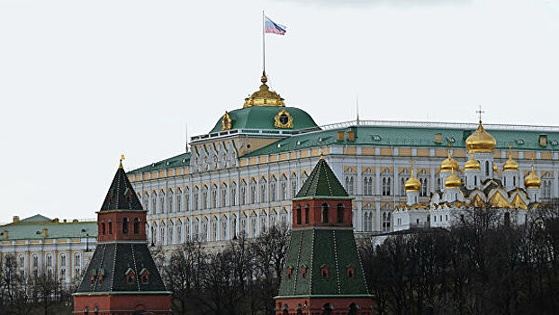В Кремле назвали рассуждения о введении режима ЧС в стране неуместными
