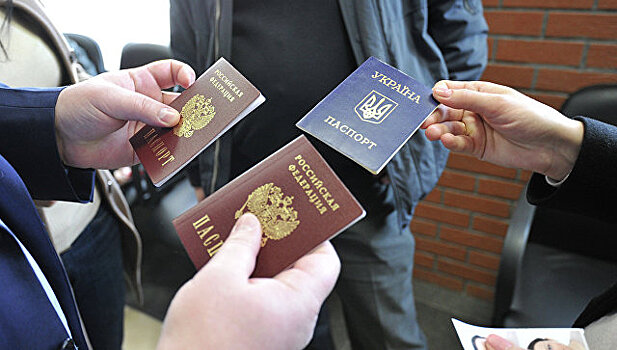 Украинские пограничники задержали мужчину из-за крымского паспорта