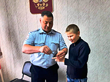 В ходе акции «Безопасное лето» полицейские из Магаданской области проводят профилактическую и патриотическую работу с подростками