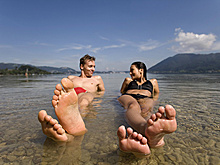 Россияне отказались отпускать своих возлюбленных одних на отдых