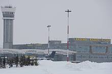 Снежный коллапс парализовал работу аэропорта в российском городе