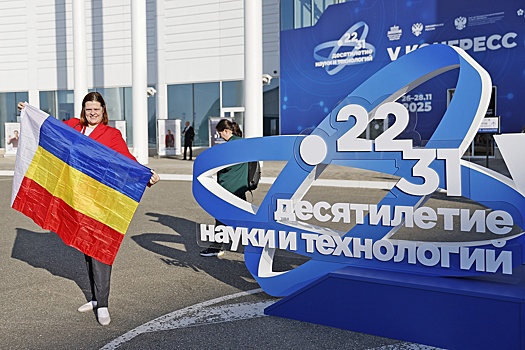 Советник президента Кобяков: Затраты на науку в России надо повышать многократно