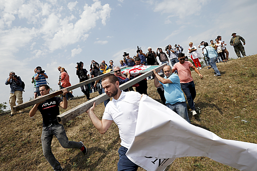 Россию разбирают по кускам