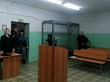 Пьяная свердловчанка разгромила топором магазин, куда пришла за алкоголем