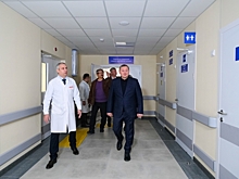 Андрей Бочаров проверил готовность новой поликлиники на юге Волгограда