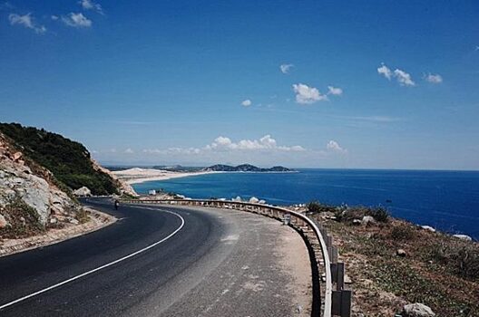 Вьетнамская дорога вдоль моря вошла в список самых красивых