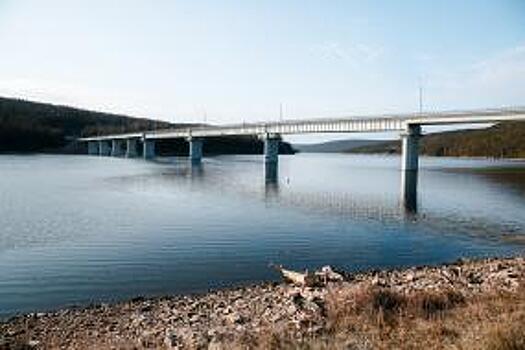 В Якутии приступают к проектированию крупного автомобильного моста через реку Вилюй