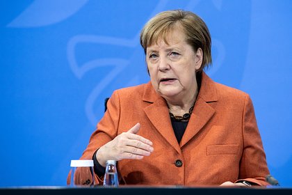 ООН вручит Меркель премию Нансена за помощь беженцам