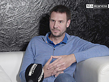 «Уровень 100 рублей к доллару — уже некий критический рубеж». Интервью главы группы «Тинькофф» Оливера Хьюза