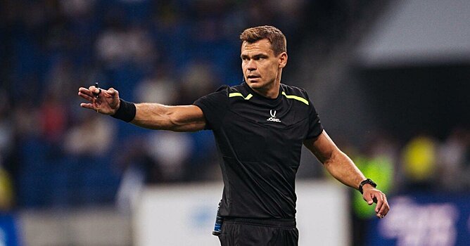 Лапочкин об ударе Диего Косты локтем в лицо Глебову на 2-й минуте игры: «Левников посчитал, что рано для карточек, но это желтая. На 4-й он простил Дивеева»